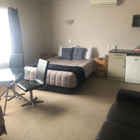 Absolute Lake View Motel Taupo Exterior photo