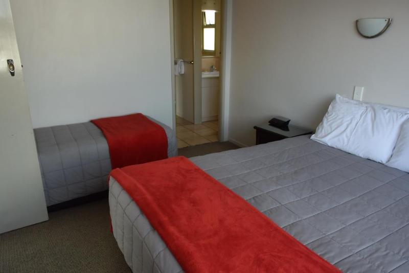 Absolute Lake View Motel Taupo Exterior photo