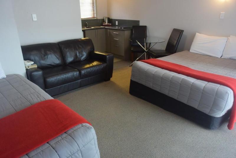 Absolute Lake View Motel Taupo Exterior photo