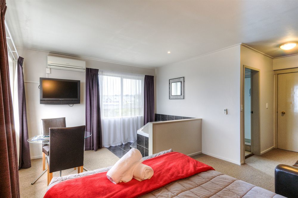 Absolute Lake View Motel Taupo Exterior photo