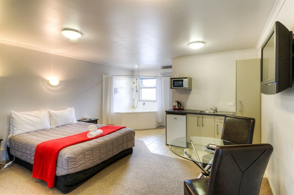 Absolute Lake View Motel Taupo Exterior photo