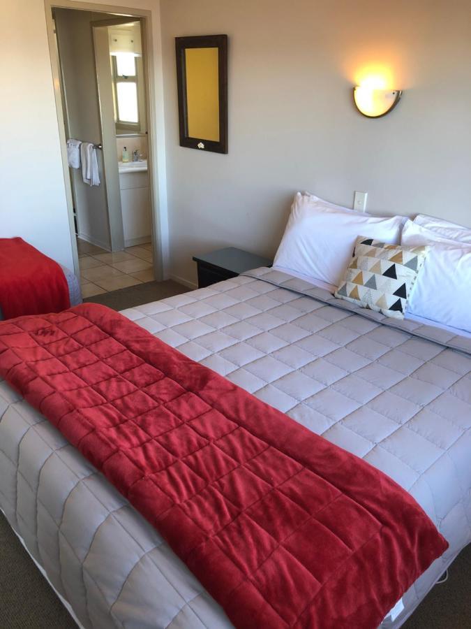 Absolute Lake View Motel Taupo Exterior photo