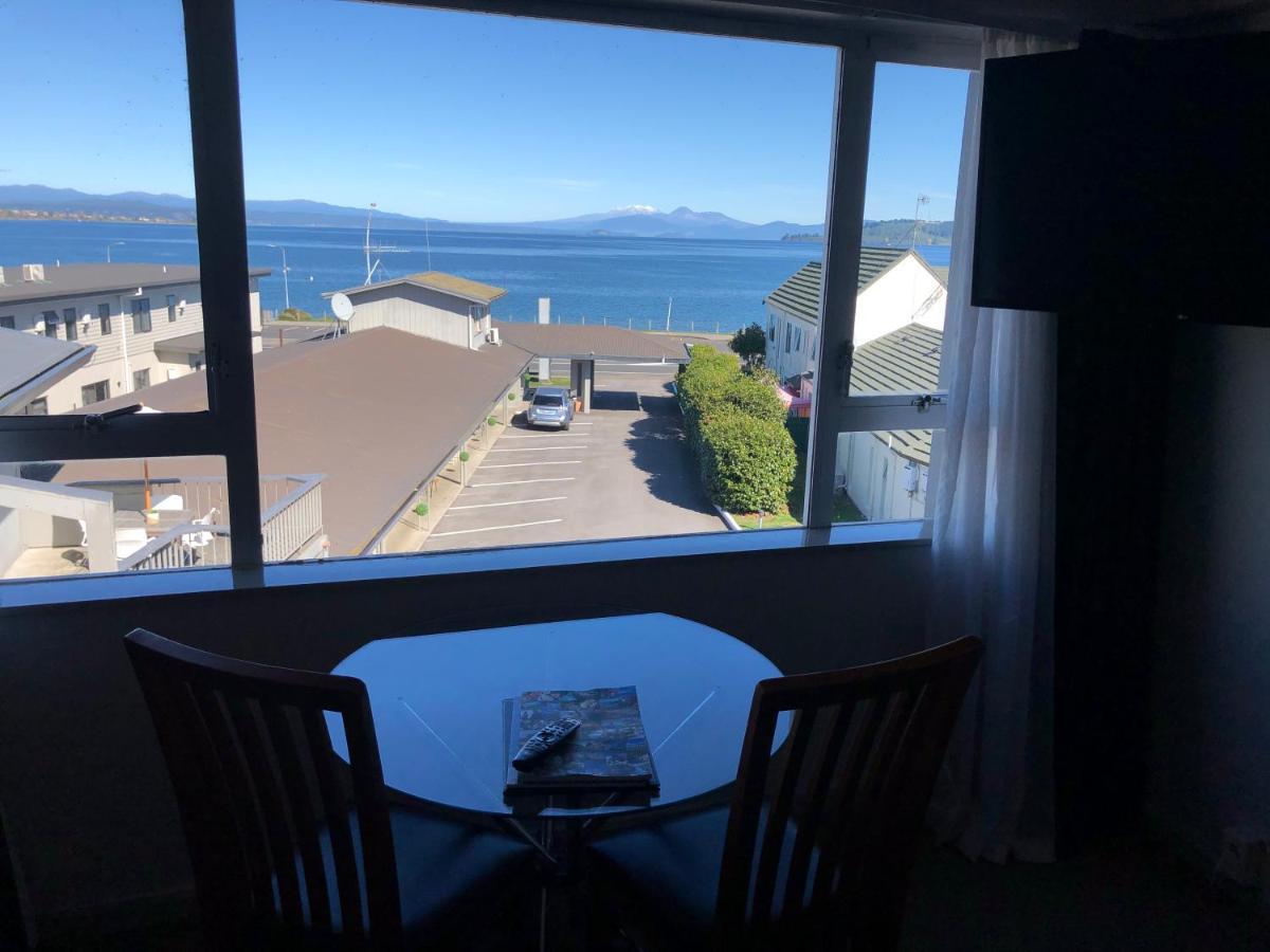 Absolute Lake View Motel Taupo Exterior photo